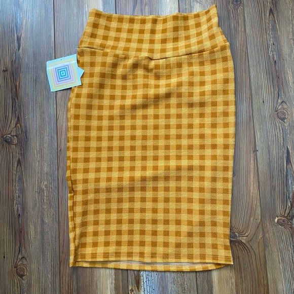 LuLaRoe Mustard Yellow Gingham Skirt - Picture 2 of 4
